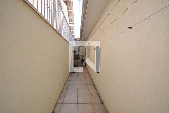 Corredor Externo de casa à venda com 4 quartos, 420m² em Jardim Leonor Mendes de Barros, São Paulo