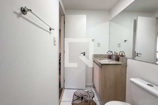 Banheiro de kitnet/studio à venda com 1 quarto, 46m² em Barra Funda, São Paulo