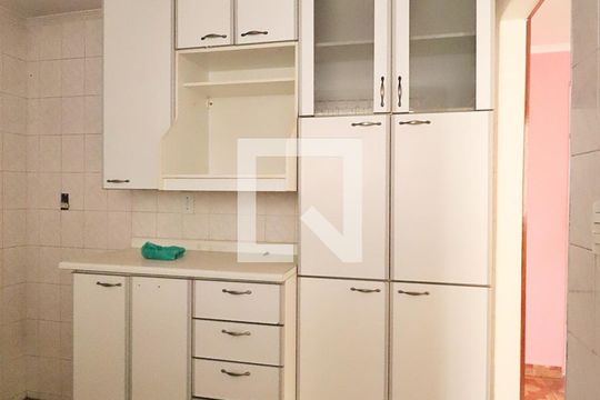 Cozinha de apartamento à venda com 2 quartos, 49m² em Vila Camilópolis, Santo André