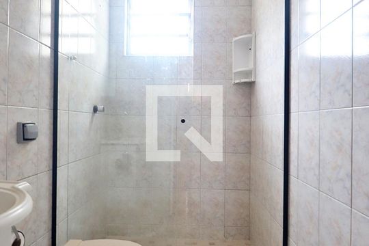Banheiro Social de apartamento à venda com 2 quartos, 49m² em Vila Camilópolis, Santo André