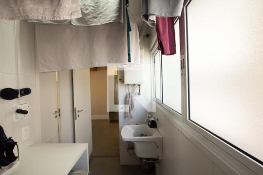 Área de Serviço de apartamento para alugar com 3 quartos, 128m² em Planalto Paulista, São Paulo