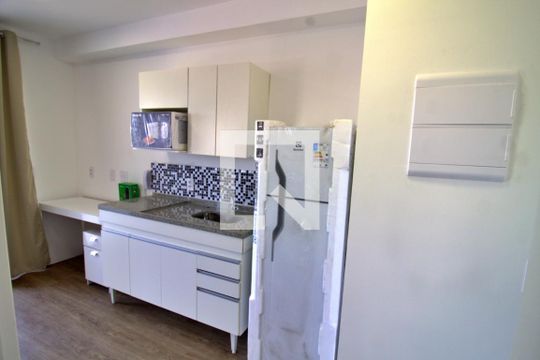 Cozinha de kitnet/studio para alugar com 1 quarto, 25m² em Vila Andrade, São Paulo