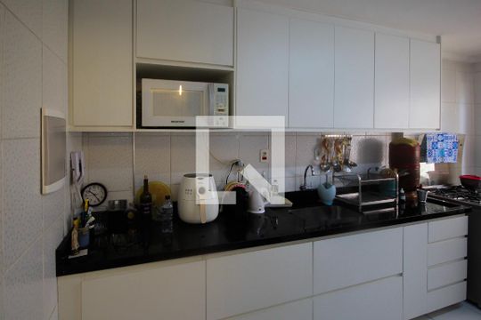 Cozinha e Área de Serviço de apartamento à venda com 2 quartos, 65m² em Aclimação, São Paulo