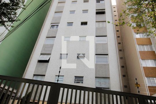 Fachada do Prédio de apartamento à venda com 2 quartos, 65m² em Aclimação, São Paulo