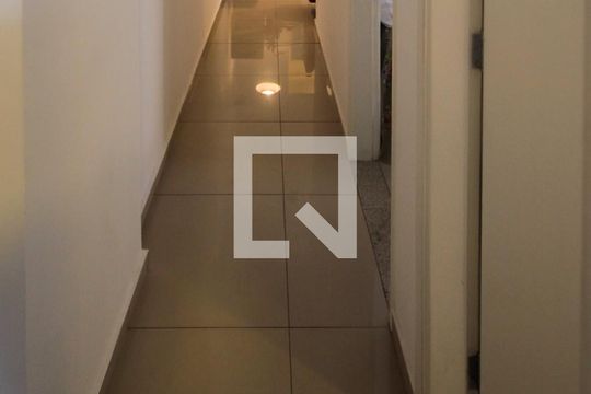 Corredor de apartamento à venda com 2 quartos, 65m² em Aclimação, São Paulo