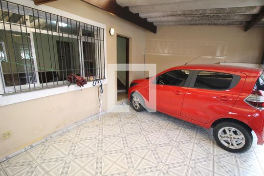 Garagem de casa à venda com 4 quartos, 165m² em Canindé, São Paulo