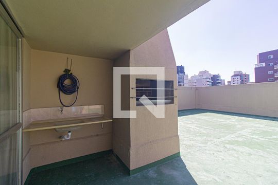 Área comum - Churrasqueira de apartamento para alugar com 2 quartos, 60m² em Ahú, Curitiba