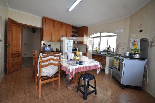 Cozinha de casa para alugar com 3 quartos, 600m² em Jardim Guapira, São Paulo