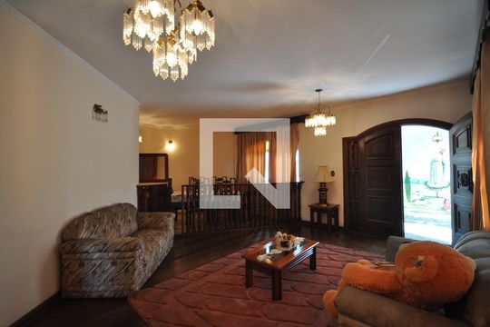 Sala de casa para alugar com 3 quartos, 600m² em Jardim Guapira, São Paulo