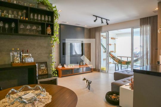 Apartamento à venda com 2 quartos, 69m² em Vila Anastácio, São Paulo