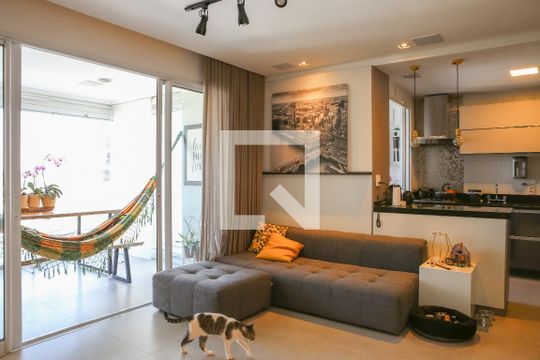 Sala de apartamento à venda com 2 quartos, 69m² em Vila Anastácio, São Paulo