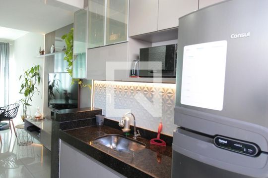 Cozinha de casa para alugar com 2 quartos, 76m² em Copacabana, Belo Horizonte