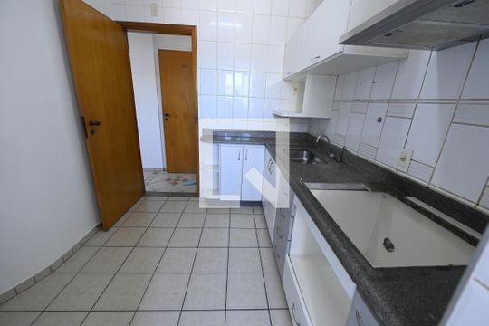 Cozinha de apartamento à venda com 3 quartos, 80m² em Setor Leste Universitário, Goiânia