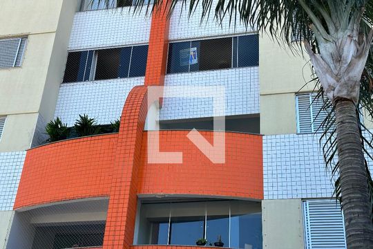 Fachada de apartamento à venda com 3 quartos, 80m² em Setor Leste Universitário, Goiânia