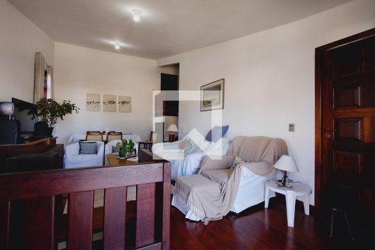 Sala 1 de casa à venda com 3 quartos, 325m² em Anil, Rio de Janeiro