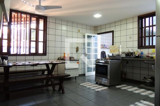 Cozinha de casa à venda com 3 quartos, 325m² em Anil, Rio de Janeiro