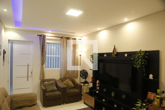 Casa para alugar com 2 quartos, 60m² em Vila Caiçara, Praia Grande