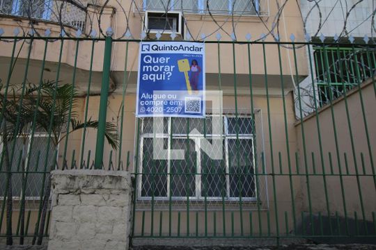 Fachada de apartamento para alugar com 2 quartos, 65m² em Bonsucesso, Rio de Janeiro