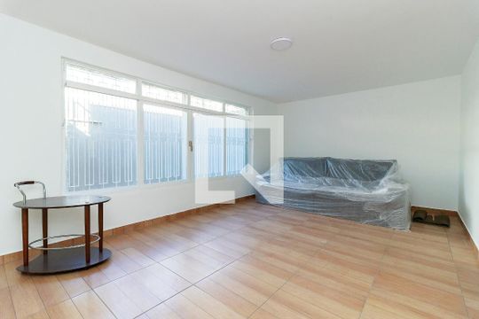 Casa à venda com 6 quartos, 280m² em Santo Amaro, São Paulo