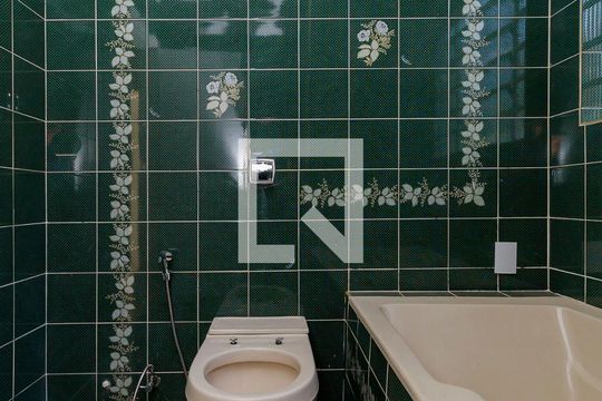 Banheiro 2 de casa à venda com 6 quartos, 280m² em Santo Amaro, São Paulo
