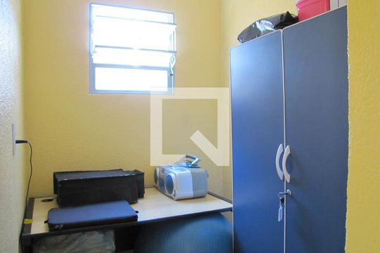 Closet de casa à venda com 2 quartos, 215m² em Parque Boturussu, São Paulo
