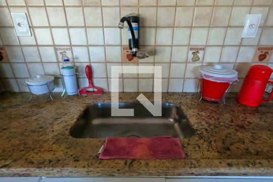 Cozinha - Torneira de casa à venda com 2 quartos, 360m² em Brasiléia, Betim