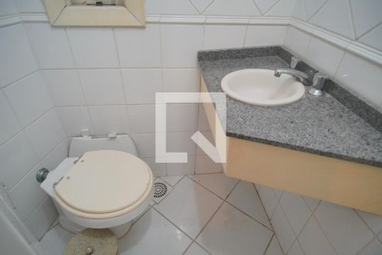 Lavabo 1 de apartamento à venda com 3 quartos, 270m² em Centro, Novo Hamburgo