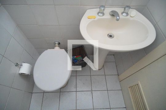 Lavabo 2 de apartamento à venda com 3 quartos, 270m² em Centro, Novo Hamburgo