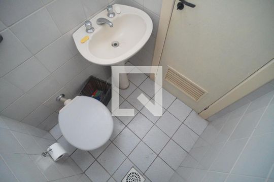 Lavabo 2 de apartamento à venda com 3 quartos, 270m² em Centro, Novo Hamburgo