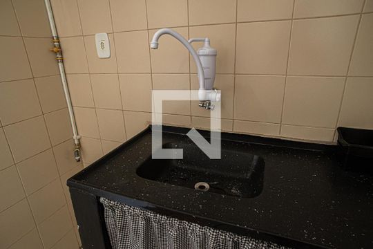 Cozinha de apartamento para alugar com 1 quarto, 40m² em Bela Vista, São Paulo