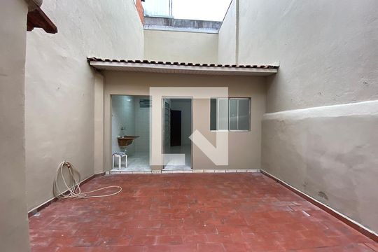 Quintal/Área de Serviço de casa para alugar com 2 quartos, 130m² em Mooca, São Paulo