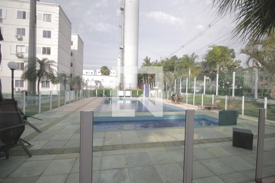 Área comum - Piscina de apartamento para alugar com 2 quartos, 44m² em São José, Canoas