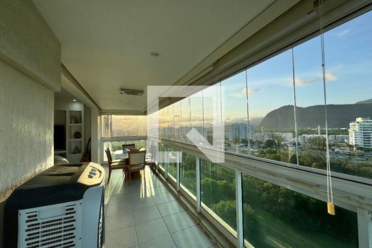 Varanda de apartamento à venda com 5 quartos, 318m² em Barra da Tijuca, Rio de Janeiro