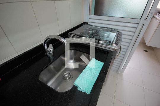 Cozinha de apartamento à venda com 3 quartos, 69m² em Vila Caraguatá, São Paulo