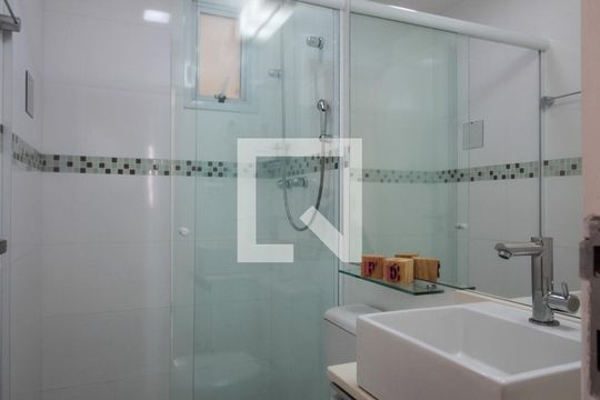 Banheiro de apartamento à venda com 3 quartos, 69m² em Vila Caraguatá, São Paulo