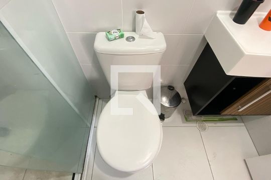 Banheiro  de apartamento à venda com 2 quartos, 38m² em Brás, São Paulo