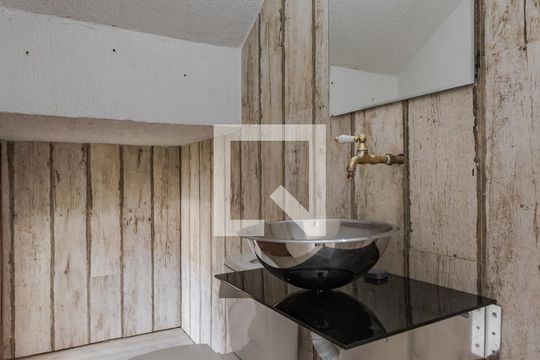 Lavabo de casa de condomínio à venda com 3 quartos, 138m² em Passo das Pedras, Porto Alegre