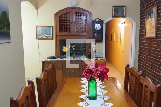 Casa à venda com 3 quartos, 220m² em Centro, Jundiaí