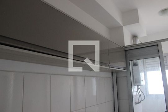 Cozinha de apartamento para alugar com 2 quartos, 48m² em Parque Campolim, Sorocaba