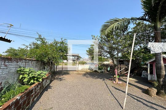 Área Externa de casa à venda com 3 quartos, 92m² em Vicentina, São Leopoldo