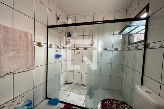Banheiro de casa à venda com 3 quartos, 92m² em Vicentina, São Leopoldo