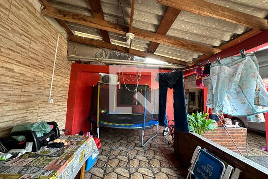 Churrasqueira de casa à venda com 3 quartos, 92m² em Vicentina, São Leopoldo