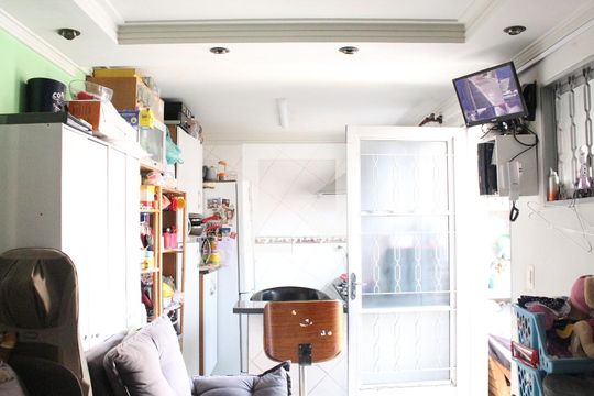 Edicula - Sala de casa à venda com 3 quartos, 240m² em Vila Baruel, São Paulo