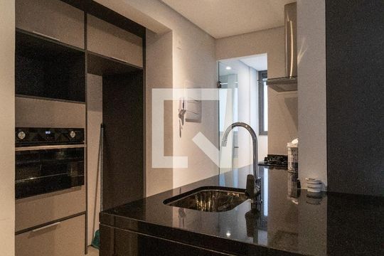 Cozinha de apartamento à venda com 1 quarto, 55m² em Perdizes, São Paulo