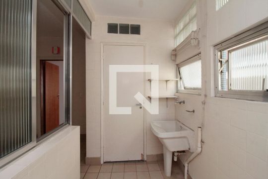 Área de Serviço de apartamento para alugar com 2 quartos, 78m² em Santa Cecilia, São Paulo