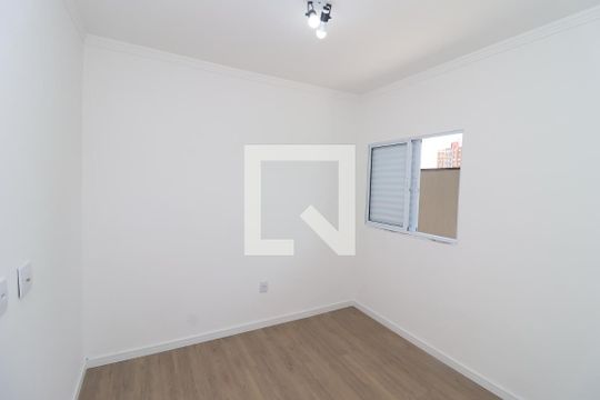 Quarto 1 de apartamento para alugar com 2 quartos, 40m² em Vila Carrao, São Paulo