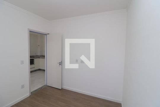 Quarto 1 de apartamento para alugar com 2 quartos, 40m² em Vila Carrao, São Paulo