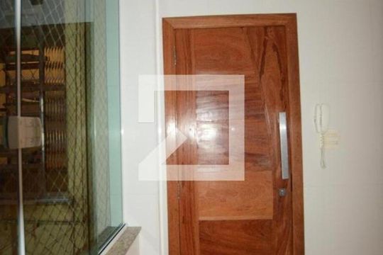 Área de serviço de casa à venda com 2 quartos, 80m² em Brás de Pina, Rio de Janeiro