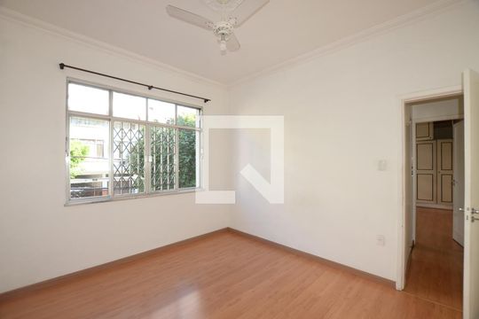 Quarto 1 de casa à venda com 2 quartos, 80m² em Brás de Pina, Rio de Janeiro