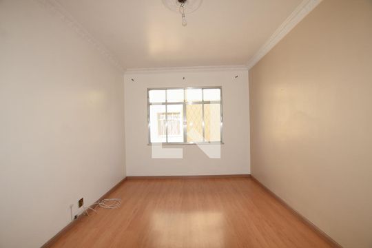Casa à venda com 2 quartos, 80m² em Brás de Pina, Rio de Janeiro